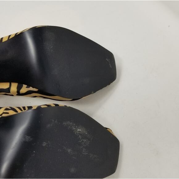 Alfani Heidi Animal Print Heels Mustard Black Tiger Stripe Peep Toe Pumps Sz 9.5 - Picture 8 of 12